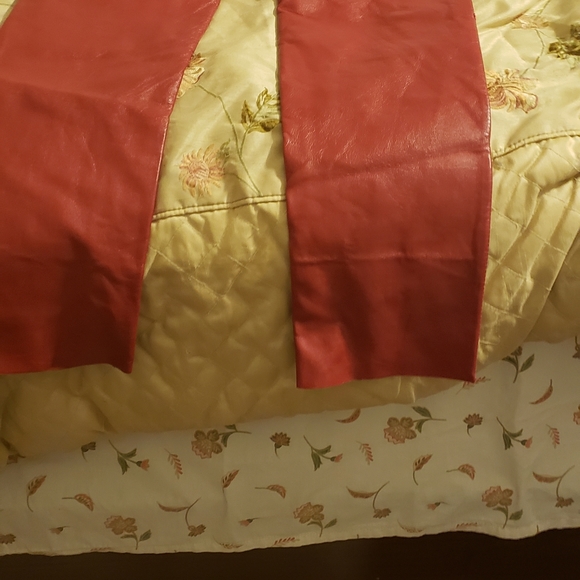 I never wore them cleaning out my closet - Picture 7 of 16